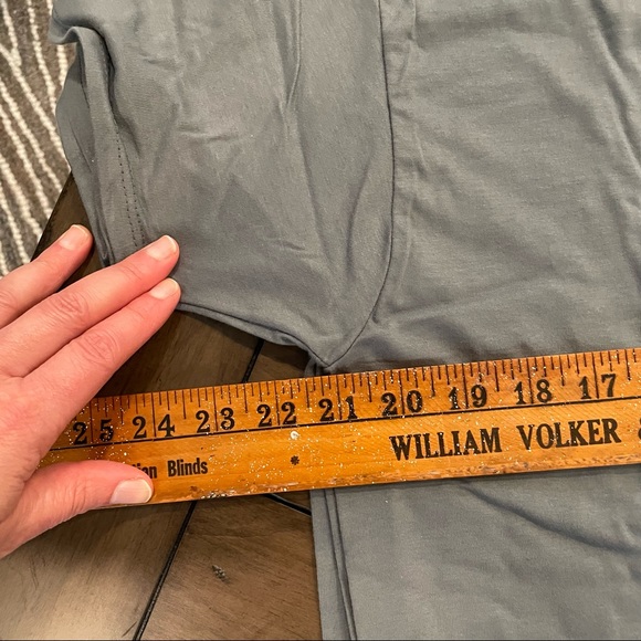 New in Bag 3 Pack Sizes M Fruit of the Loom Dark Gray V Neck shirts - Picture 11 of 14